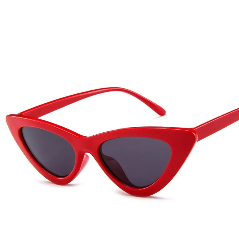 Classy Retro Cat Eye Sunglasses
