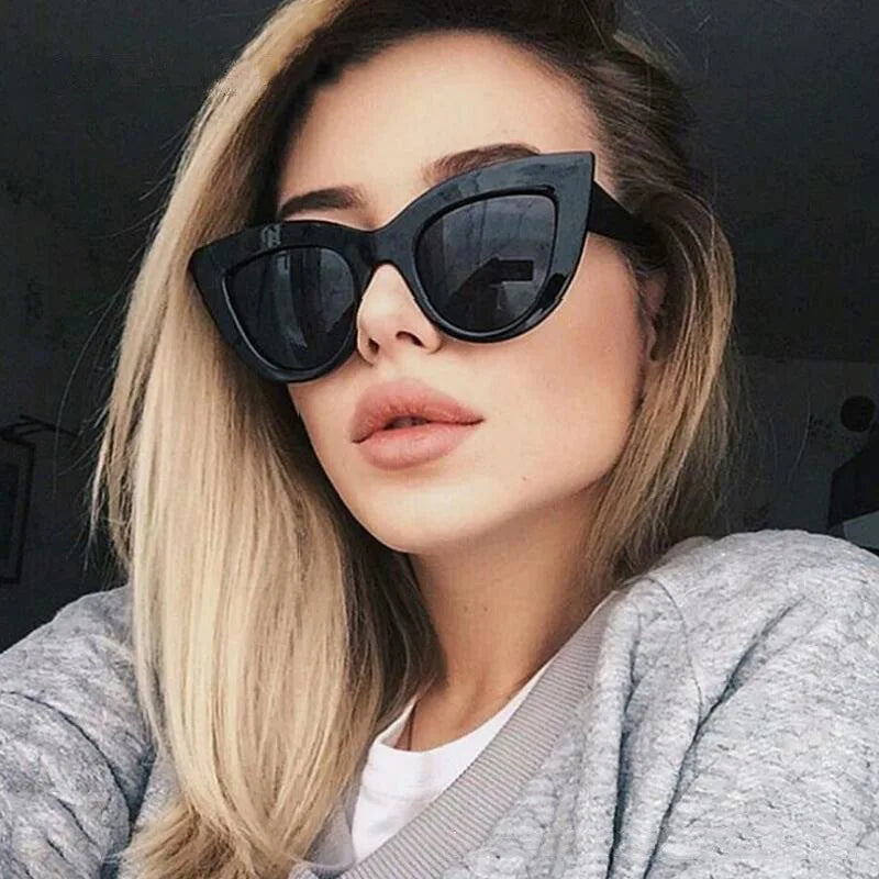 Stylish Retro Cat Eye Sunglasses