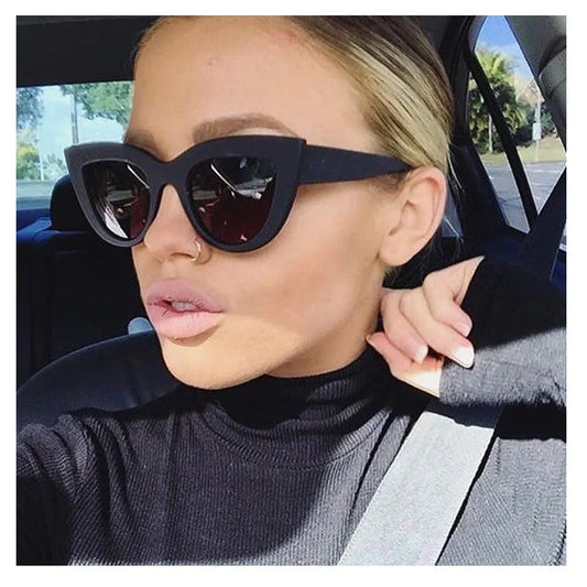 Stylish Retro Cat Eye Sunglasses